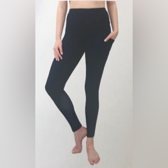 NWOT Outerknown OK Active Navy ECONYL® Nylon 7/8 Legging Outdoor Women’s Large - Picture 1 of 9